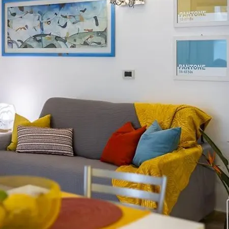 Loft A 50 Mt Dal Mare Con Parcheggio E Terrazzo Diano Marina